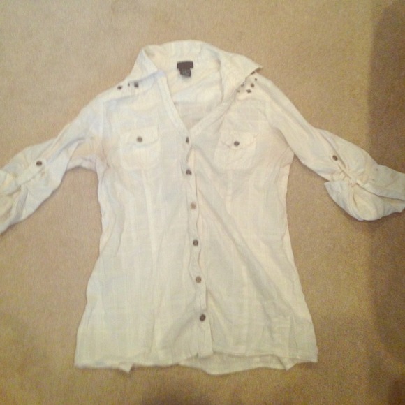 3/4 sleeve day trip brand top size large