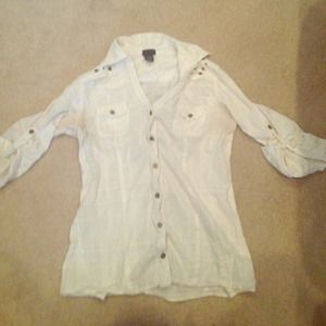 3/4 sleeve day trip brand top size large