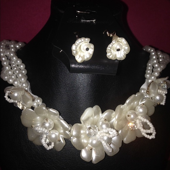 Pearl orchid necklace & earring set