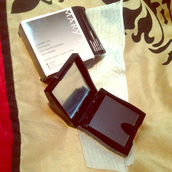 Mary Kay Compact Mini
