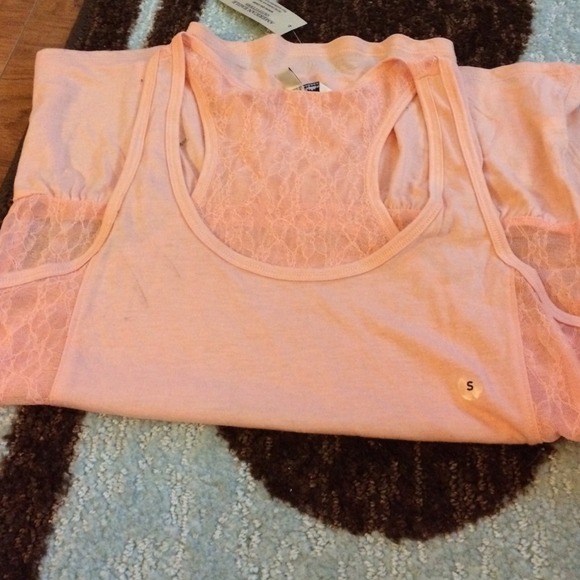 AEO laceback Peplum racer back top NWT size Small - Picture 2 of 3