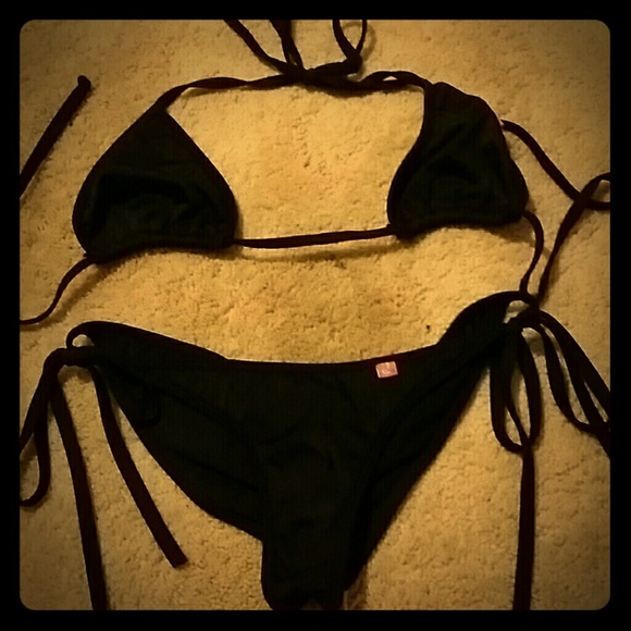 Black Scrunch Butt Bikini