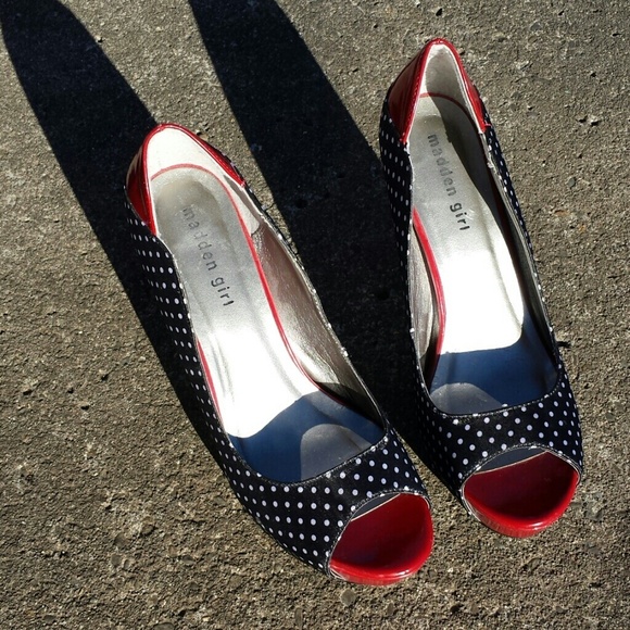 Gifted🎉HP 7/15🎉Madden Girl "Henley" B&W Polkadot - Picture 3 of 4