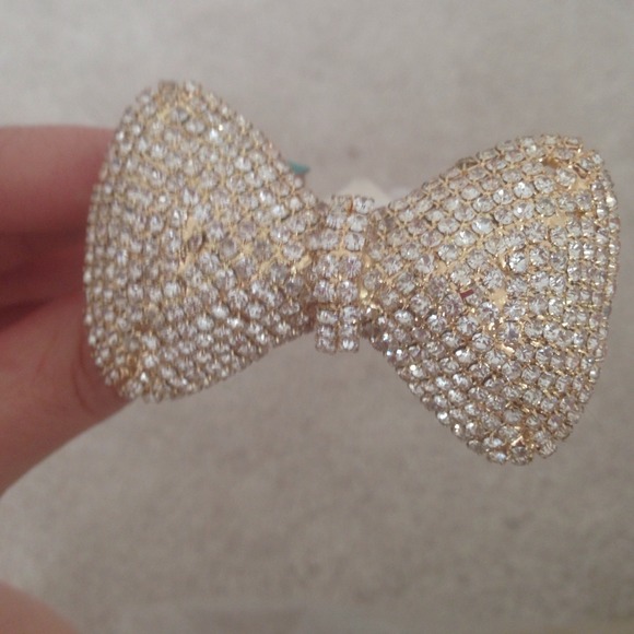 Big bow bracelet