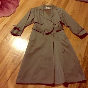 Ankle length gray trench coat. Size 8P