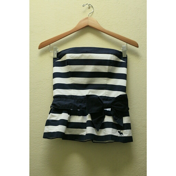 Abercrombie & Fitch peplum top
