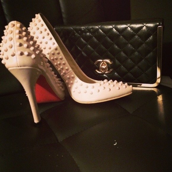 Nude spike inspired red bottom