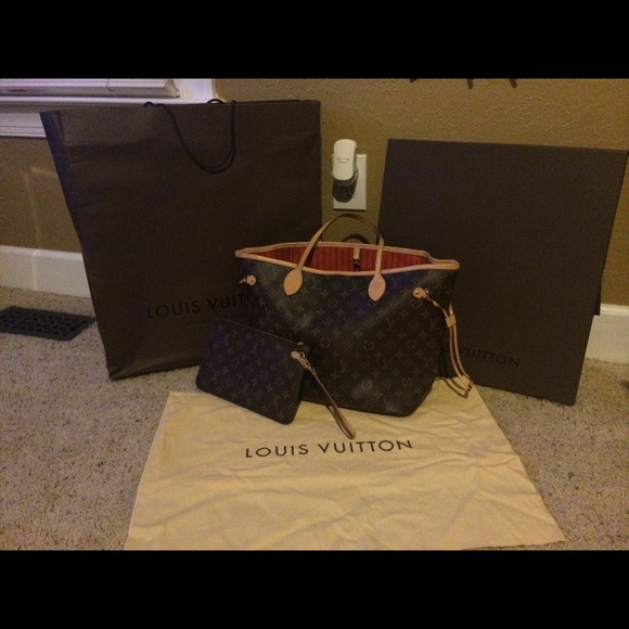 $1000 p Louis Vuitton limited edition Neverfull MM