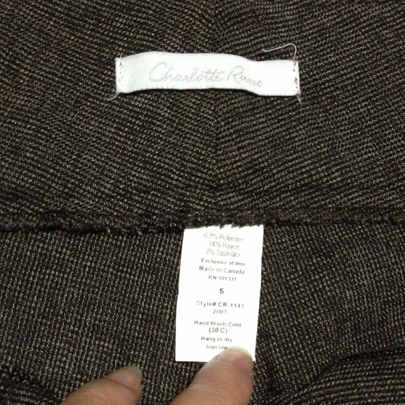 💜 Capri Short💜 - Picture 2 of 4