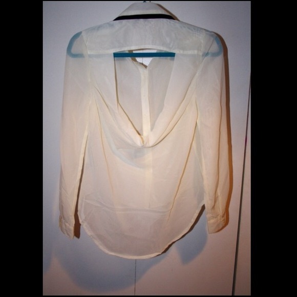 Classy cutout back black & white blouse✨