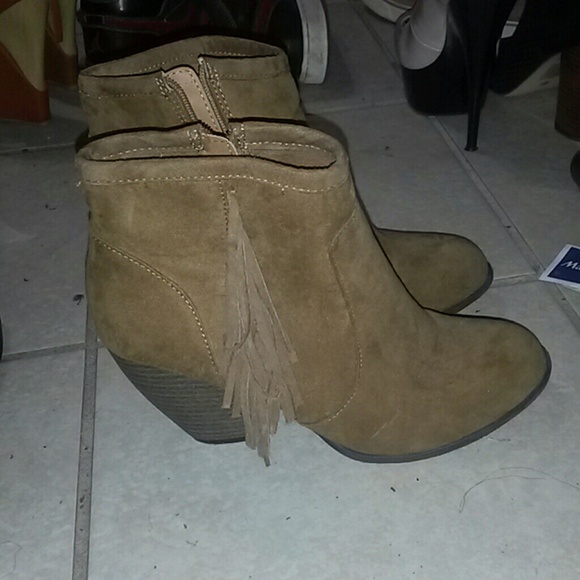 Brown cowboy booties