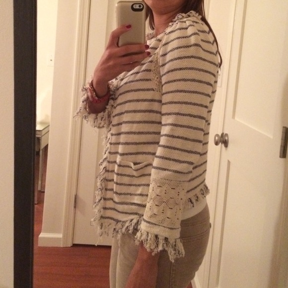 Blazer - Picture 2 of 3