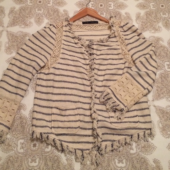 Blazer - Picture 3 of 3