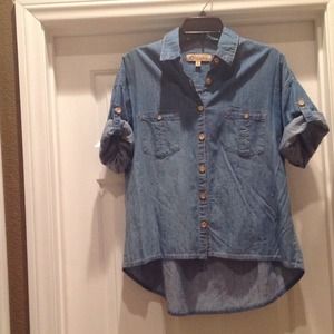 Democracy short sleeve jeans shirt, size L