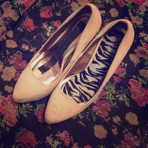 EUC worn once Pink HighHeels