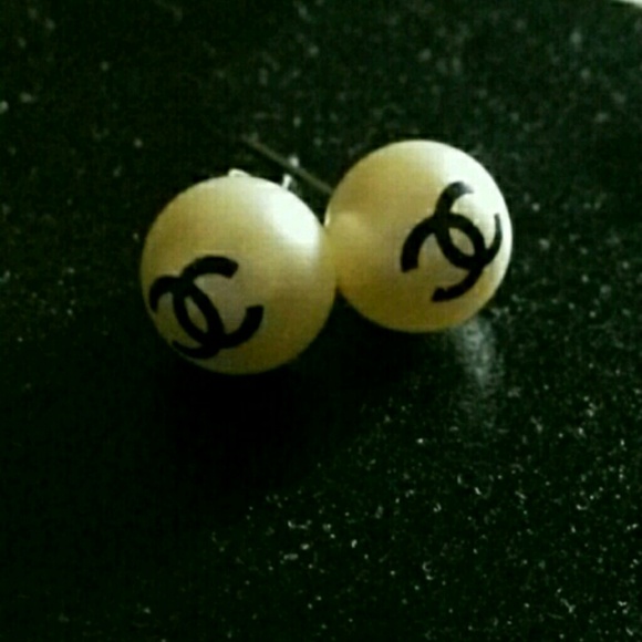 Cute Fashion earrings