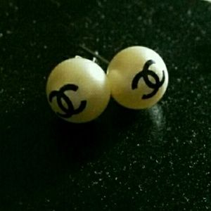 Cute Fashion earrings