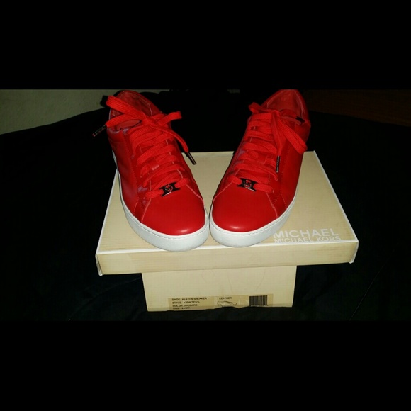 Red MK Sneakers👟 - Picture 2 of 4