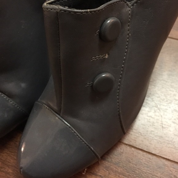 Grey booties - Picture 2 of 2