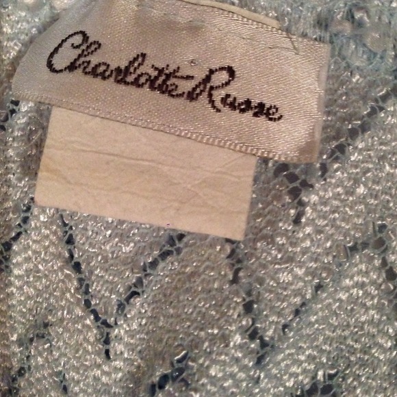 BABY BLUE SHEER BACK LINED FRONT V NECK SZ M TOP - Picture 4 of 4