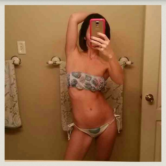 Tavik rare bikini