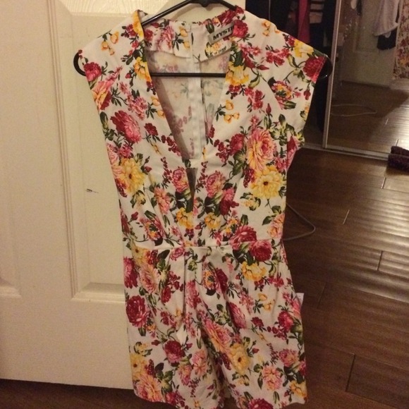mystic Other - Flower romper
