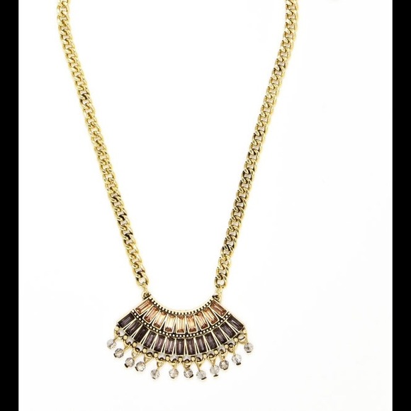 Leslie Danzis
Fan Shape Necklace