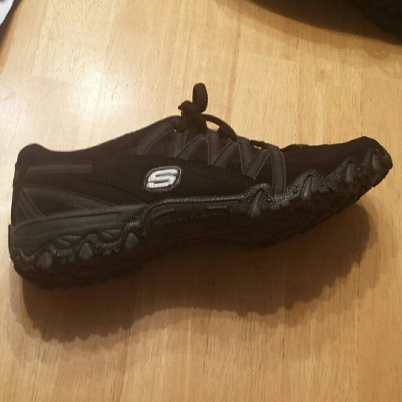 Hiking shoes - Picture 2 of 4