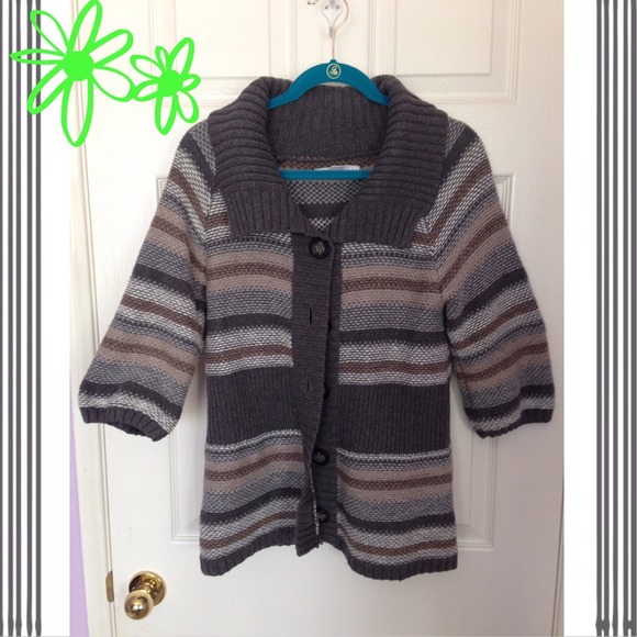 Old Navy Grey Striped Sweater