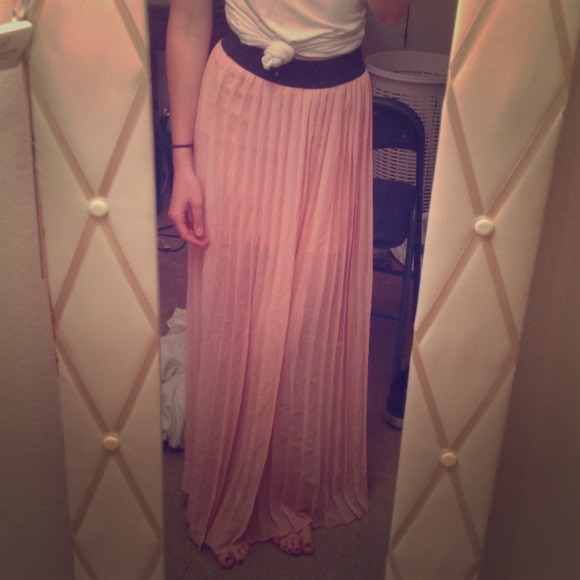 Light Pink Pleated Maxi Skirt