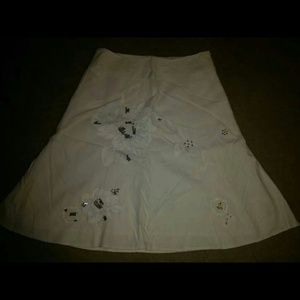 Beautiful skirt w bling