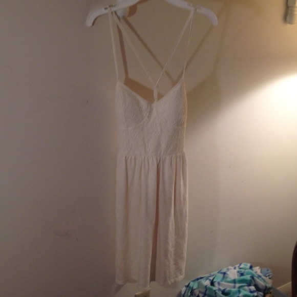 ✨NEVER BEEN WORN✨ American Eagle dress. - Picture 2 of 4