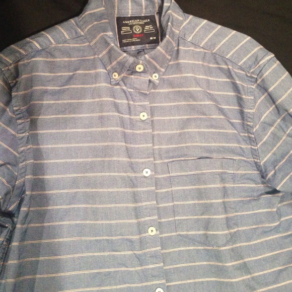 American eagle mens blue/red/white stripe buttonup