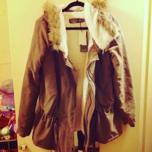 Oversized anorak parka