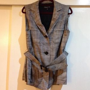 Jones New York Sleeveless blazer