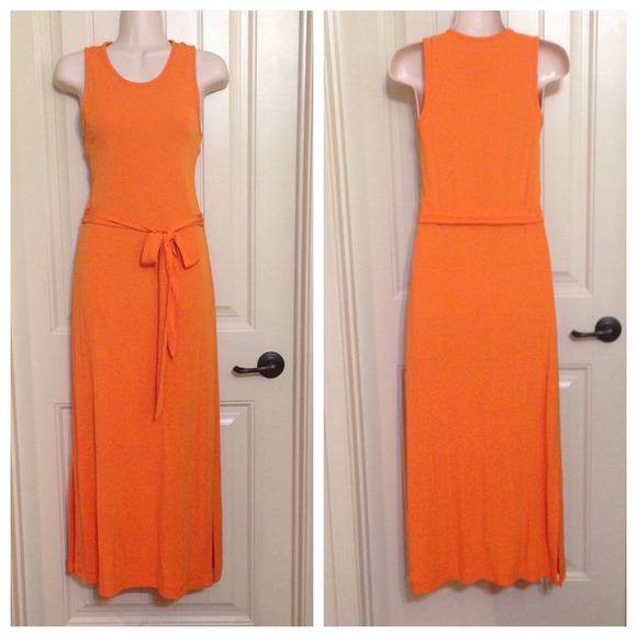 BR Belted Maxi Dress - Picture 2 of 4