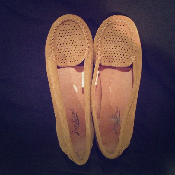 Women's lucky brand shoes
