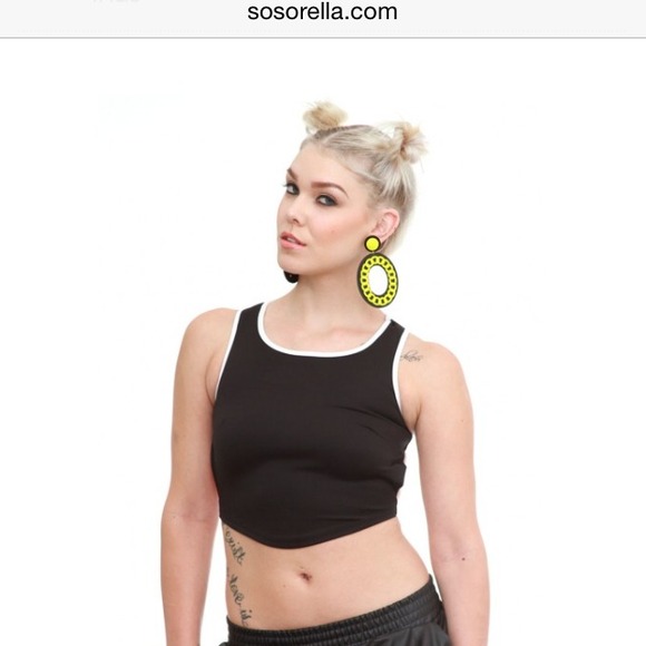 🔵 Black Strap Top