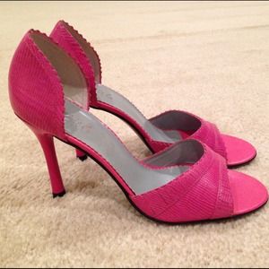 BCBG pink printed lizard leather peep-toe shoes.