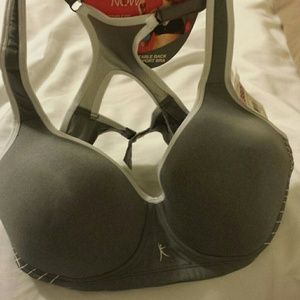 Danskin Now sports bra