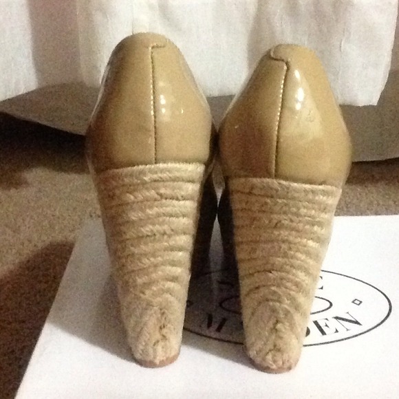 🎀Steven Madden Nude High-Heeled Shoes🎀 - Picture 3 of 3
