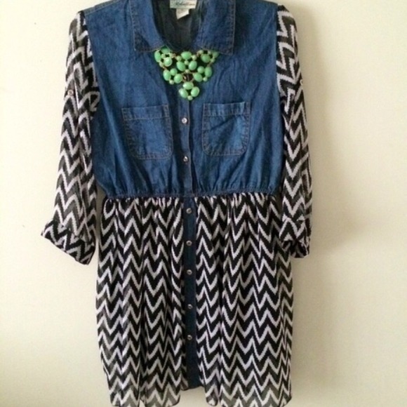 🚫🚫🚫sold🚫🚫🚫Chevron/denim dress
