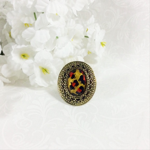Leopard Print Statement Ring - Picture 2 of 3