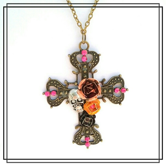 Skull & Cross Sweater Necklace - Picture 2 of 3