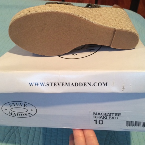 Steve Madden Khaki Fab - Picture 2 of 4