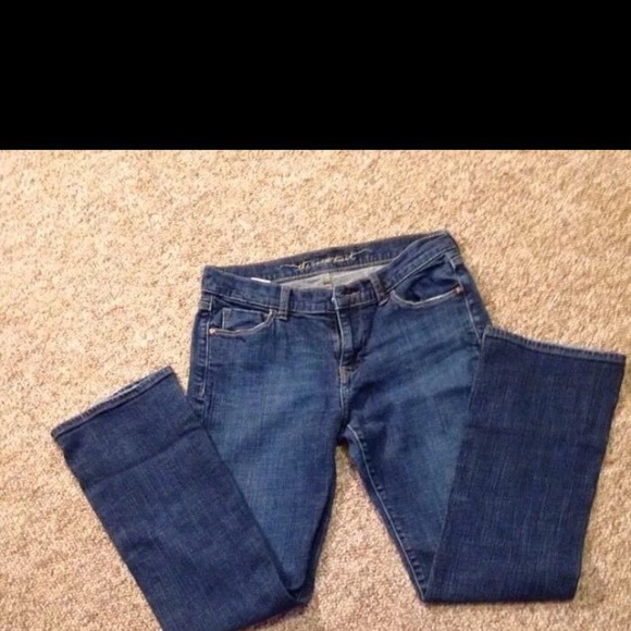SOLD- Old navy Sweetheart Jeans- 6 short - Picture 1 of 2