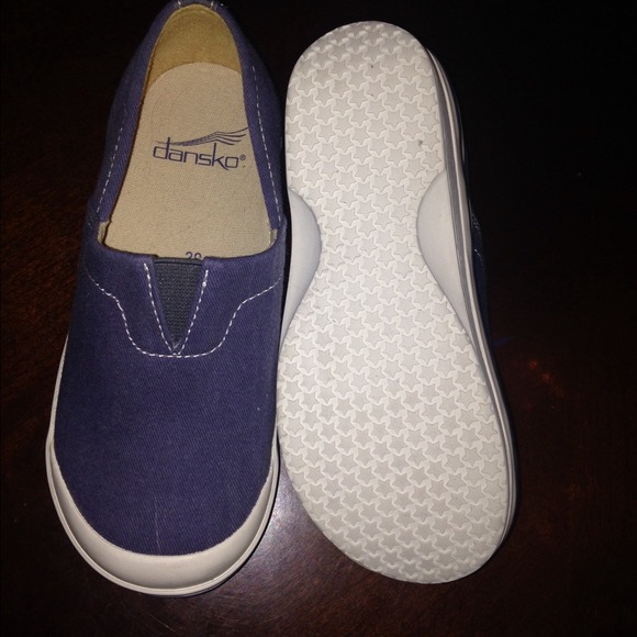 Dansko denim/chambray clogs. Slip on. Never worn.