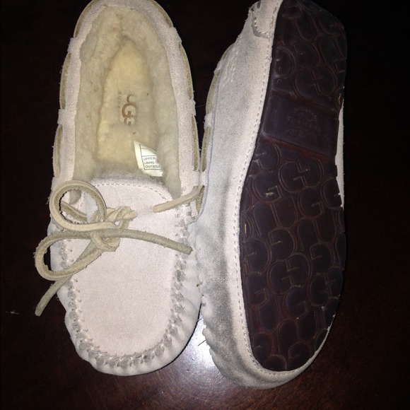 Uggs girls slip ons