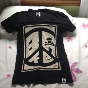 Johnny cupcakes peace bake shirt size M