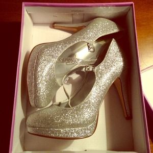 Silver sparkly glitter Mary Jane heels